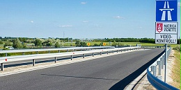 公路护栏网怎么安装？