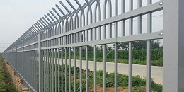 静电喷涂组装栅栏的特点是什么?
