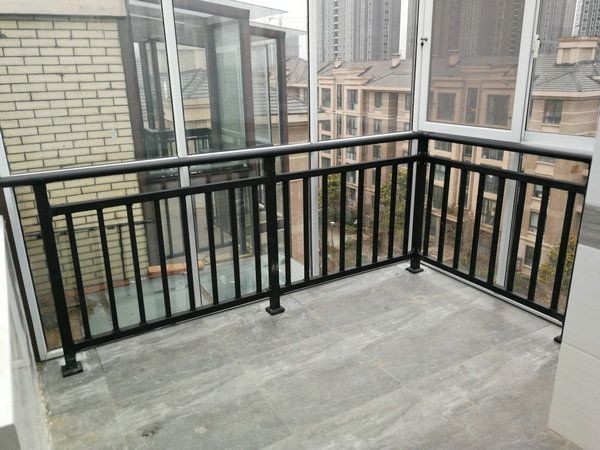 组装阳台护栏